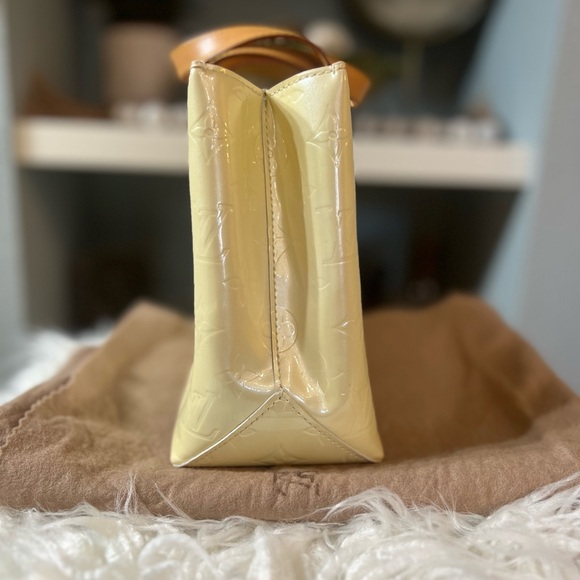 **SOLD** Louis Vuitton Vernis Perle Reade PM Authentic with dust bag - Picture 5 of 16